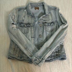 American Eagle Outfitters Jean Jacket. Size M